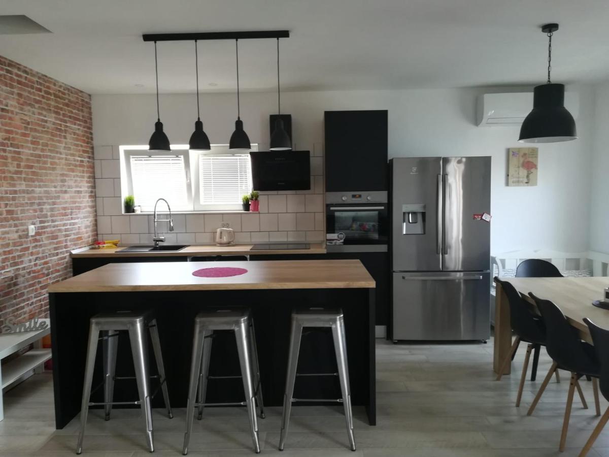Apartmani Radic Rg Rogoznica  Ngoại thất bức ảnh