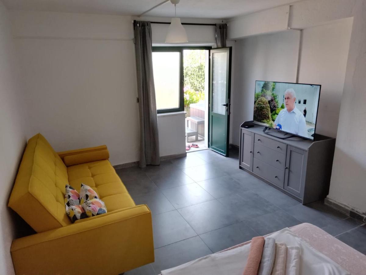 Apartmani Radic Rg Rogoznica  Ngoại thất bức ảnh